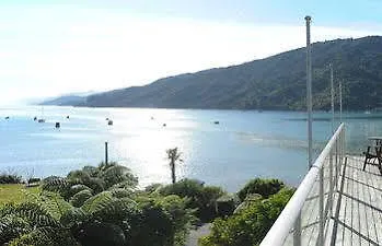 ****  Tirimoana House Bed & Breakfast Anakiwa New Zealand